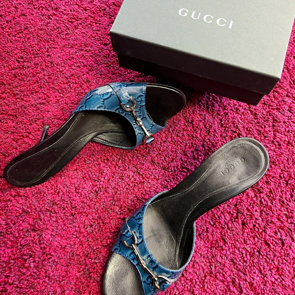 NO LOW BALLERS -AUTHENTIC- Make a offer*Gucci Blue Black Open-Toe Heeled Slides